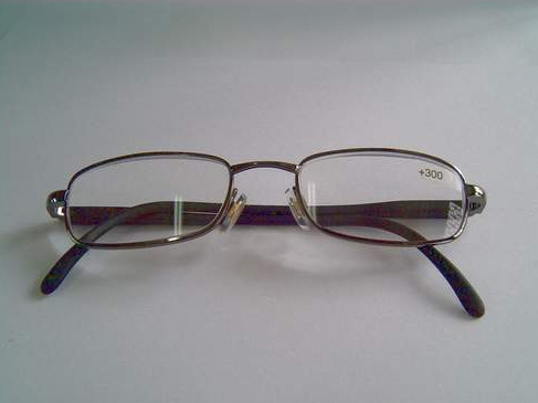 Reading glasses-Metal Reading glasses