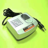 SH-15 4 Cells Battery Charger