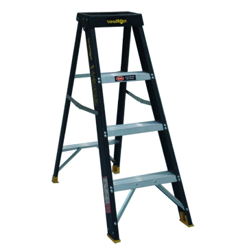 8ft Fiberglass step ladder