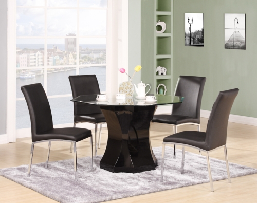 Metal Tables or Desks / Chairs Metal Tables or Desks / Chairs