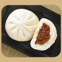 RED BEAN AND STEAMED BUN