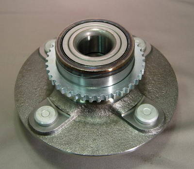 NISSAN WHEEL HUB