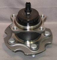 TOYOTA WHEEL HUB