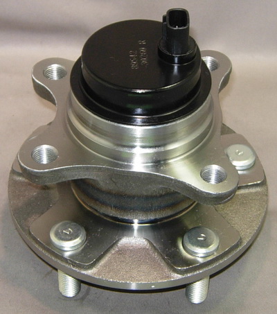 TOYOTA WHEEL HUB
