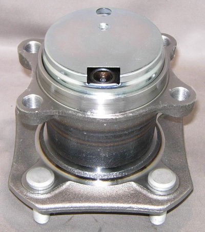 NISSAN WHEEL HUB