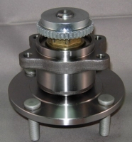 MITSUBISHI WHEEL HUB