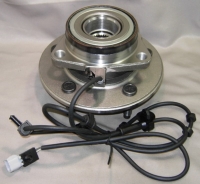 CHRYSLER WHEEL HUB