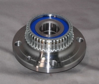 VW  WHEEL HUB