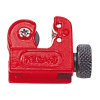 Pipe cutters / Tubing cutters / Pipe wrenches Pipe cutters / Tubing cutters / Pipe wrenches