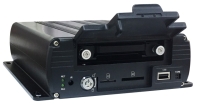 DM-6228H 8路车用混和型数位影像录影机