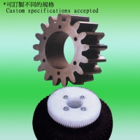 Gears, bearings, rollers (HDPE, PP, nylon)