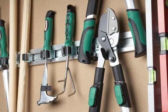 Garden Tool Holder / Mop Tool Holder / Geräteleiste / Gerätehalter / Gerate/ Tool Organizer Garden Tool Holder / Mop Tool Holder / Geräteleiste / Gerätehalter / Gerate/ Tool Organizer
