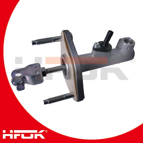 HYDRAULIC CLUTCH MASTER CYLINDER