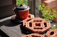 Partition-brick pot coaster