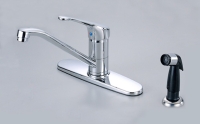 Single handle kitchen faucet with side spray