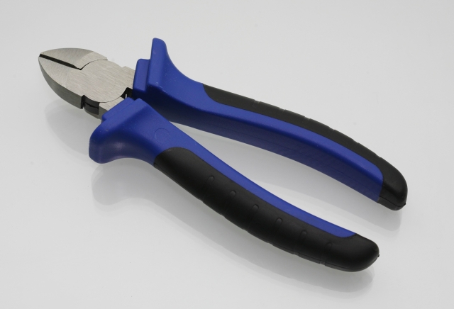Diagonal plier