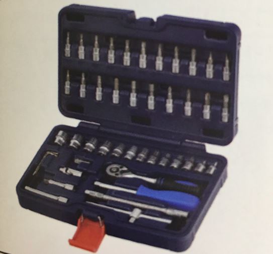 SOCKET WRENCH SET