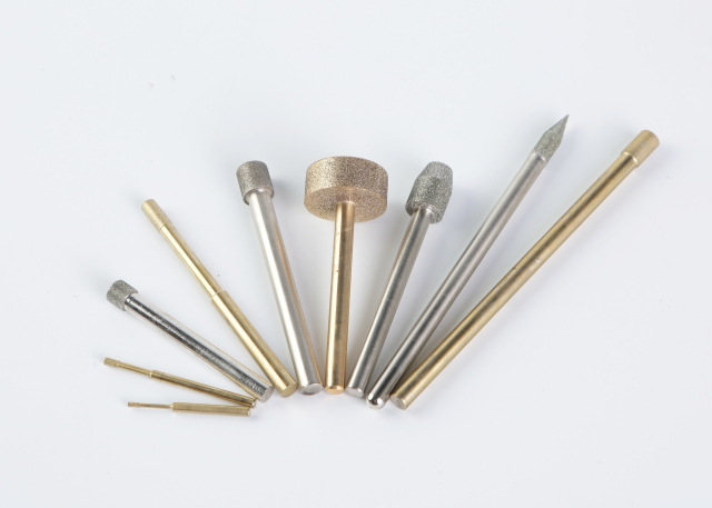 Plating diamond forming points Plating diamond forming points