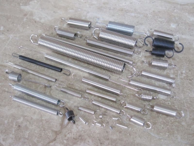 Extension springs Extension springs