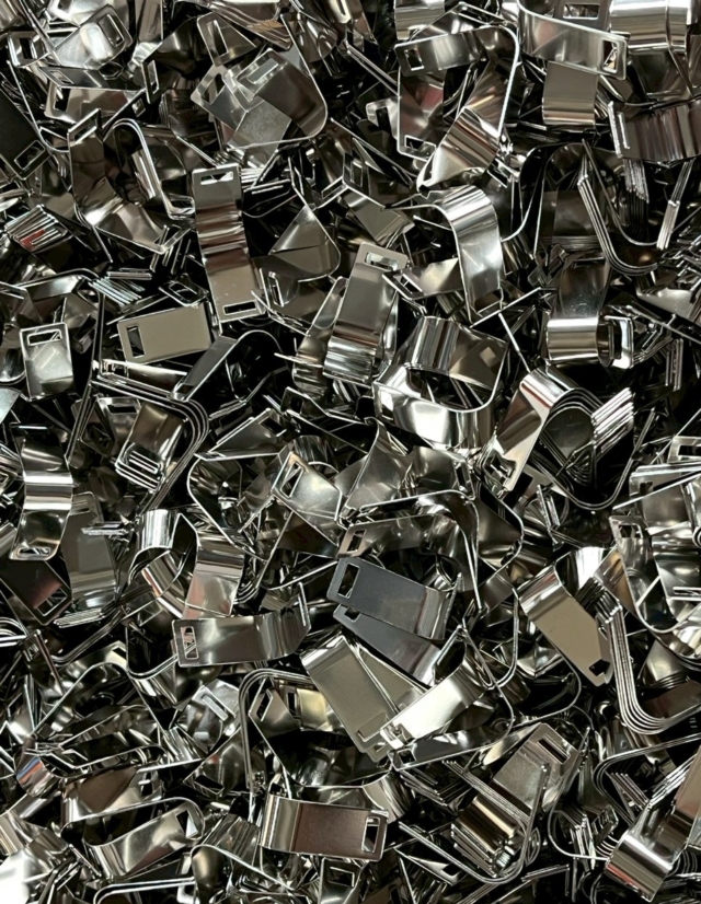 V SHAPED CLIPS V SHAPED CLIPS