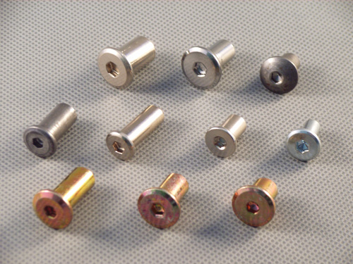 Flanged rivet nuts