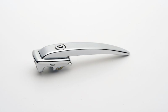 VW Cabin door handle chrome with lock (each) , (short hook , low base) VW Cabin door handle chrome with lock (each) , (short hook , low base)