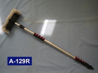 10" TRI HEAD BRUSH W/TELESCOPIC FLOW-THRU HANDLE 10" TRI HEAD BRUSH W/TELESCOPIC FLOW-THRU HANDLE