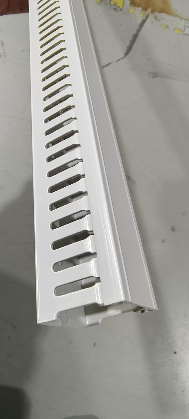 PC+ABS low-smoke halogen free wire duct