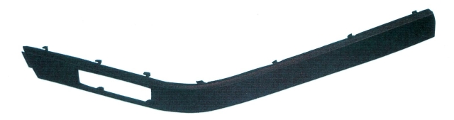F.BUMPER STRIP W/HOLE RH(USA TYPE) E34 88-95