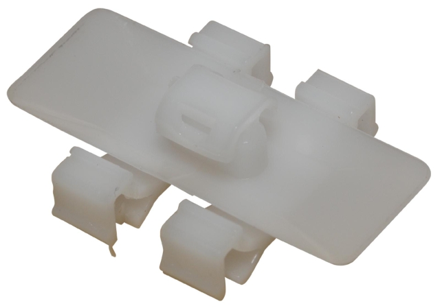 BODY PANEL CLIP  W210-W202-W203 93-