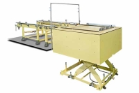 Chain conveyor with Hydraulic lifting platform Chain conveyor with Hydraulic lifting platform