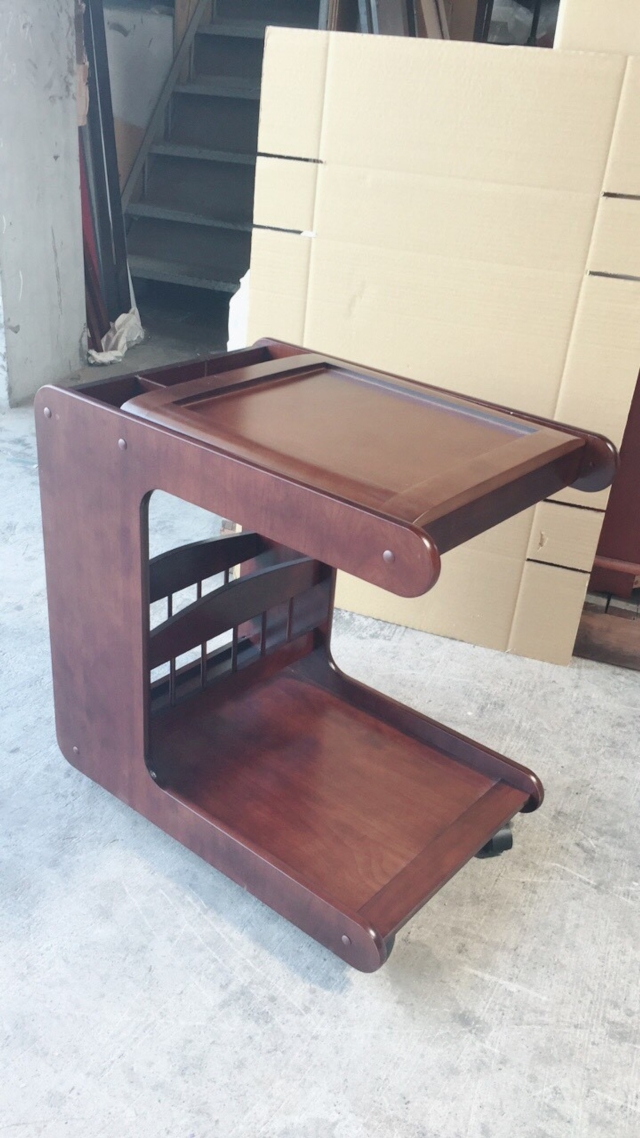 Magazine Table