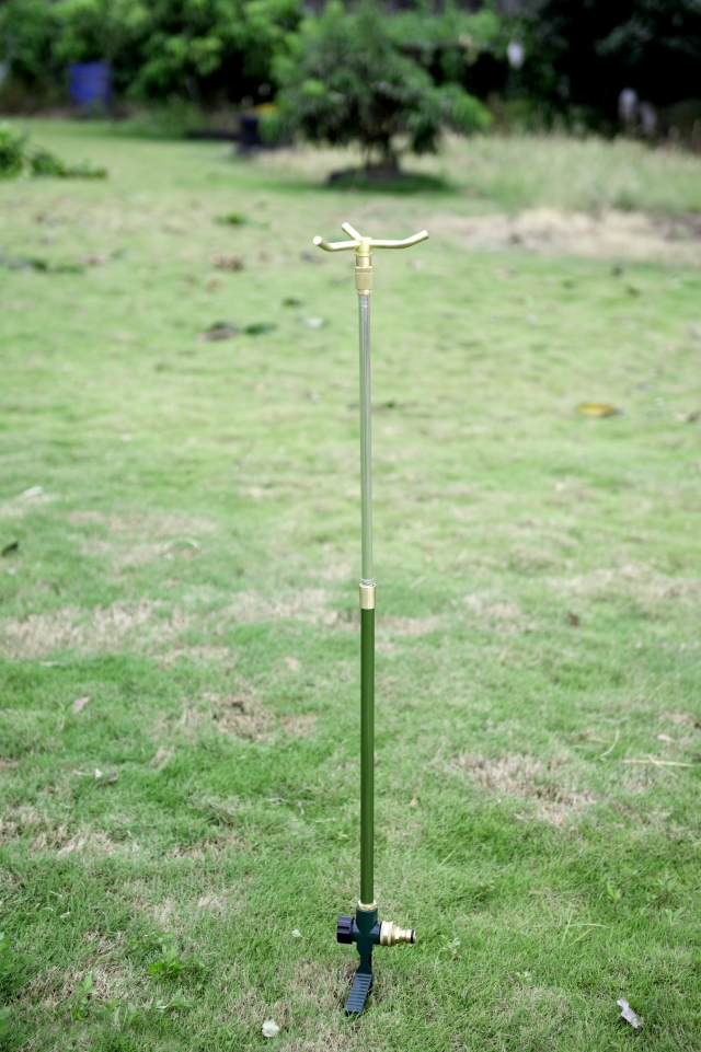 POP UP HIGH RISE BRASS 3-ARM BRASS SPRINKLER POP UP HIGH RISE BRASS 3-ARM BRASS SPRINKLER