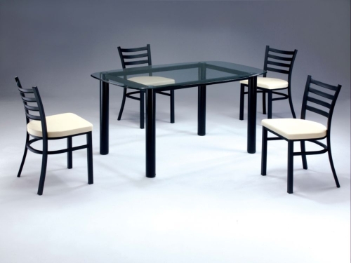 梯形造型餐椅、黑脚餐椅、四条背餐椅、时尚咖啡餐椅