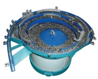 Full-wave vibratory feeders