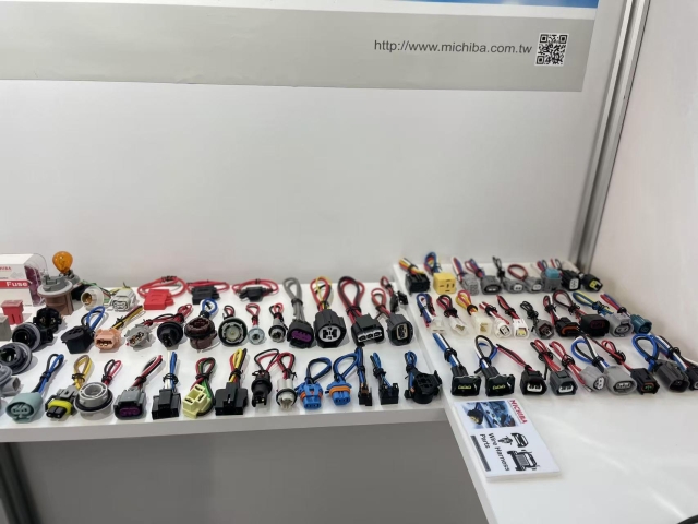 Automotive parts sockets