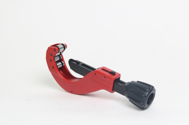 NEW TELESCOPIC TUBE CUTTER NEW TELESCOPIC TUBE CUTTER