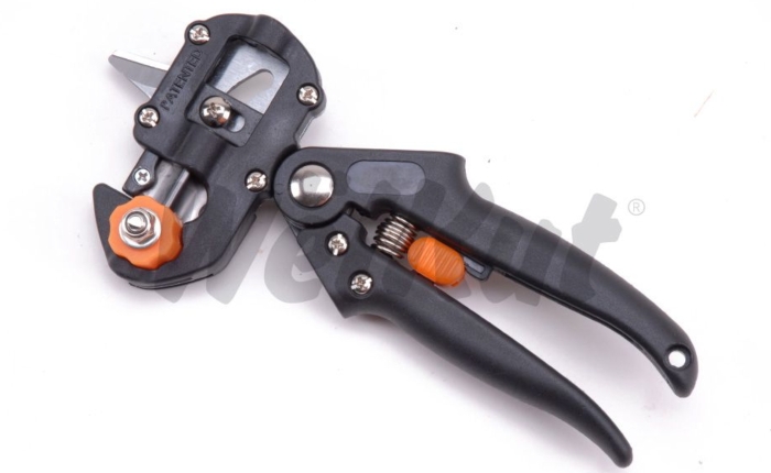 PRUNER SHEAR