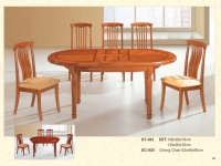 木制椭圆形伸缩桌 383 / 餐椅 920