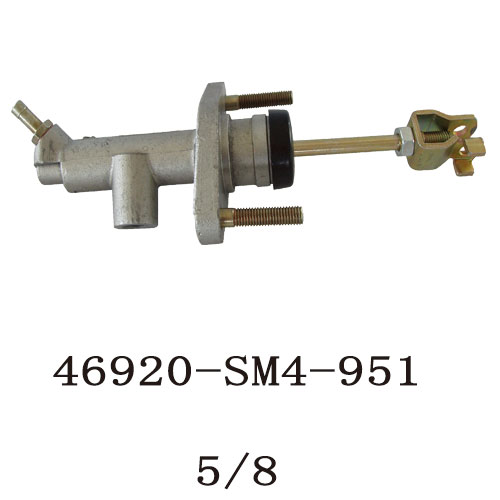 CLUTCH MASTER CYLINDER