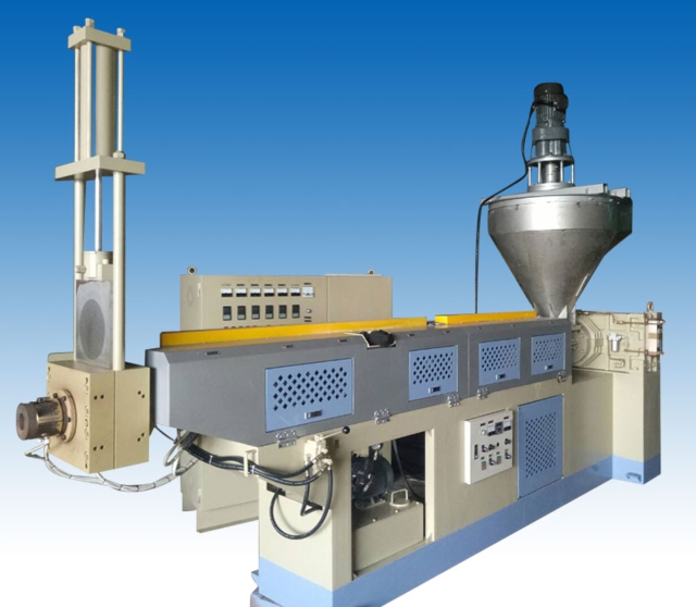 Two-stage waste reproduction machine
