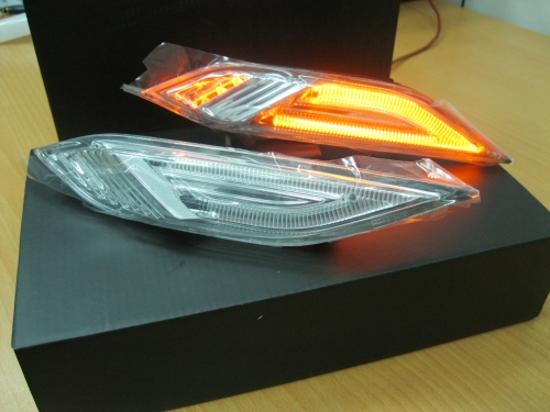 porsche cayenne10-侧边灯-黄光