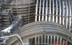 UN406 轉彎 升降軌道