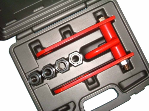 Lower Control Arm Bracket Puller