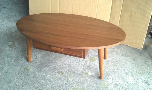 room tables　楕円ローテープル