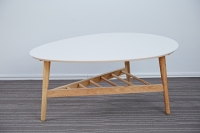 Egg type table