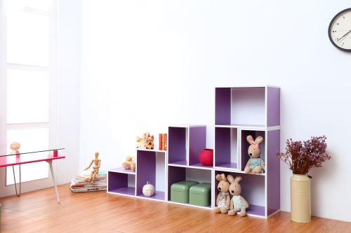 Small L Color Empty cubicle