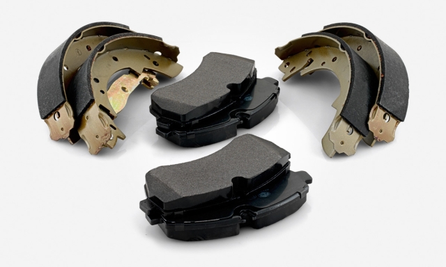 BRAKE PADS & BRAKE SHOES BRAKE PADS & BRAKE SHOES