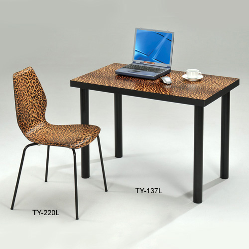 豹紋電腦桌、書桌