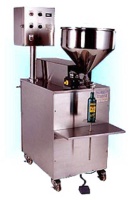 CAPACITY TYPE AUTO QUANTITATIVE   FILLING MACHINE